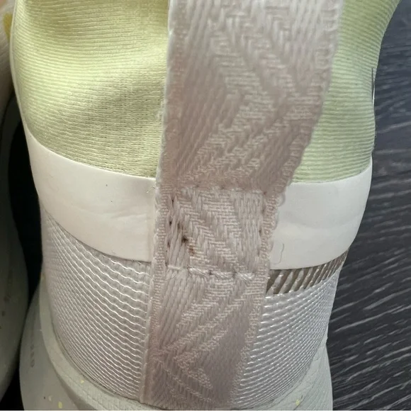 Nike Women's React Pegasus Trail 4 GORE-TEX - Picture 7 of 12